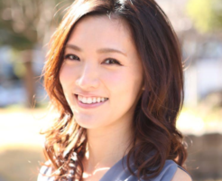 星野真里